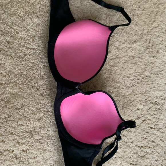 Pink Bra - Picture 2 of 3